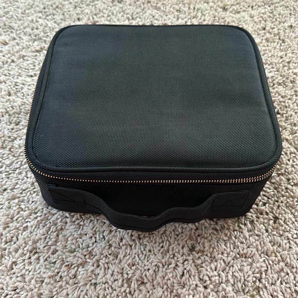Make up accessory case - Picture 2 of 6